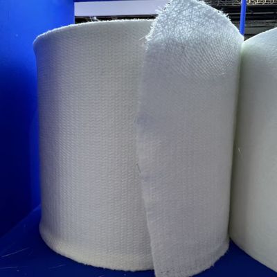 Modern sanayi ve mimaride yaygın olarak kullanılan FRP pultrüzyonu için bir katman poliester örtüsü ile fiberglass örgütlenmiş tarama